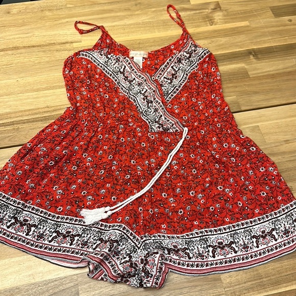 BAND OF GYPSIES⭐️  rayon romper - Picture 2 of 3